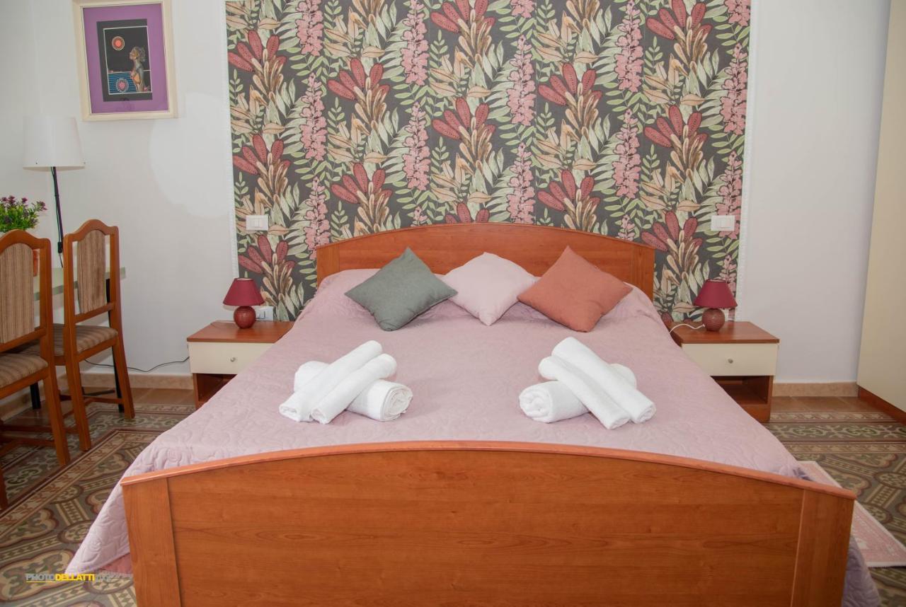 Victoria Suite Casa Vacanza Taranto Exterior photo